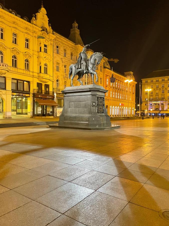 Grich Witch Apartment Zagreb Luaran gambar
